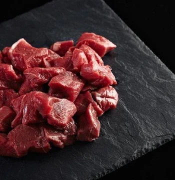 Гуляш телячий